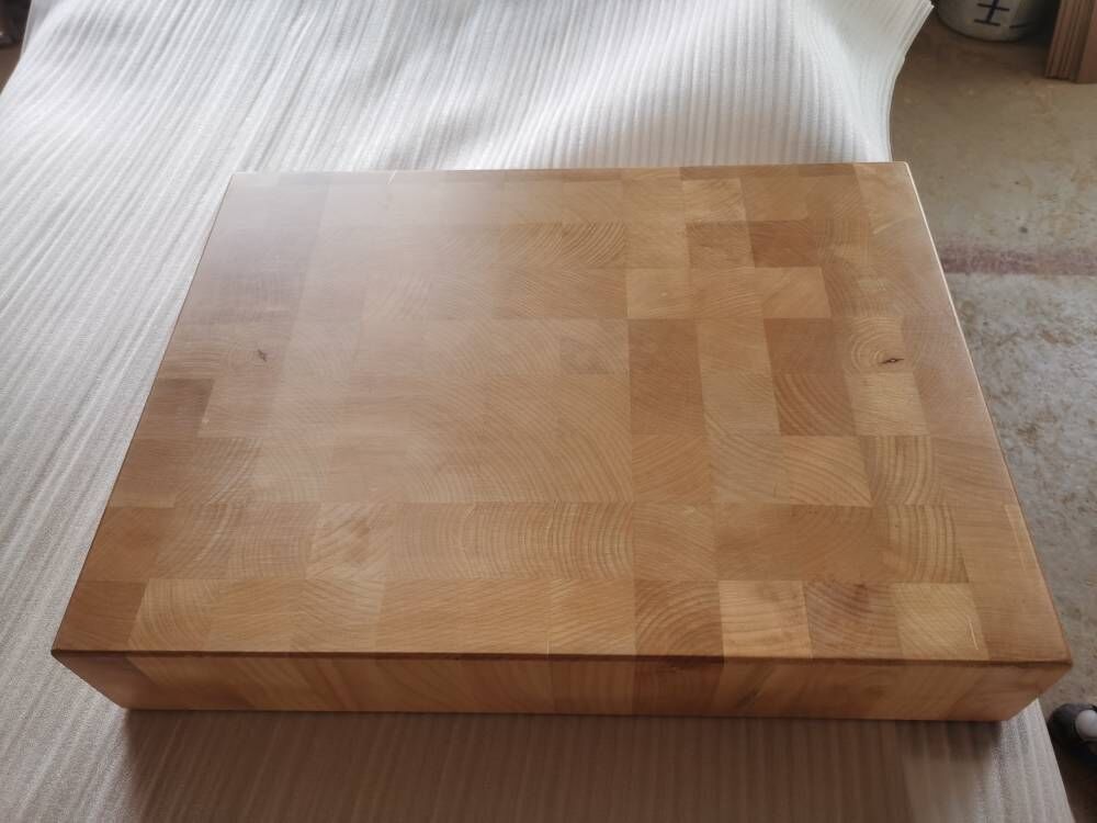 Maple wood cutting board combination packaging