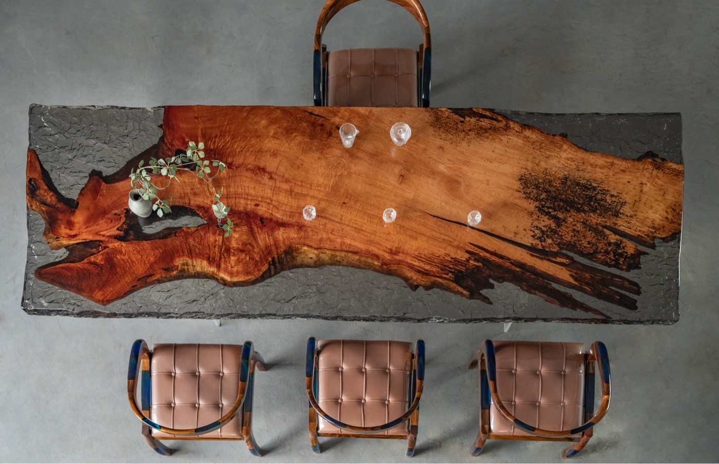 The Epoxy Resin Tabletops That Transforms Your Space