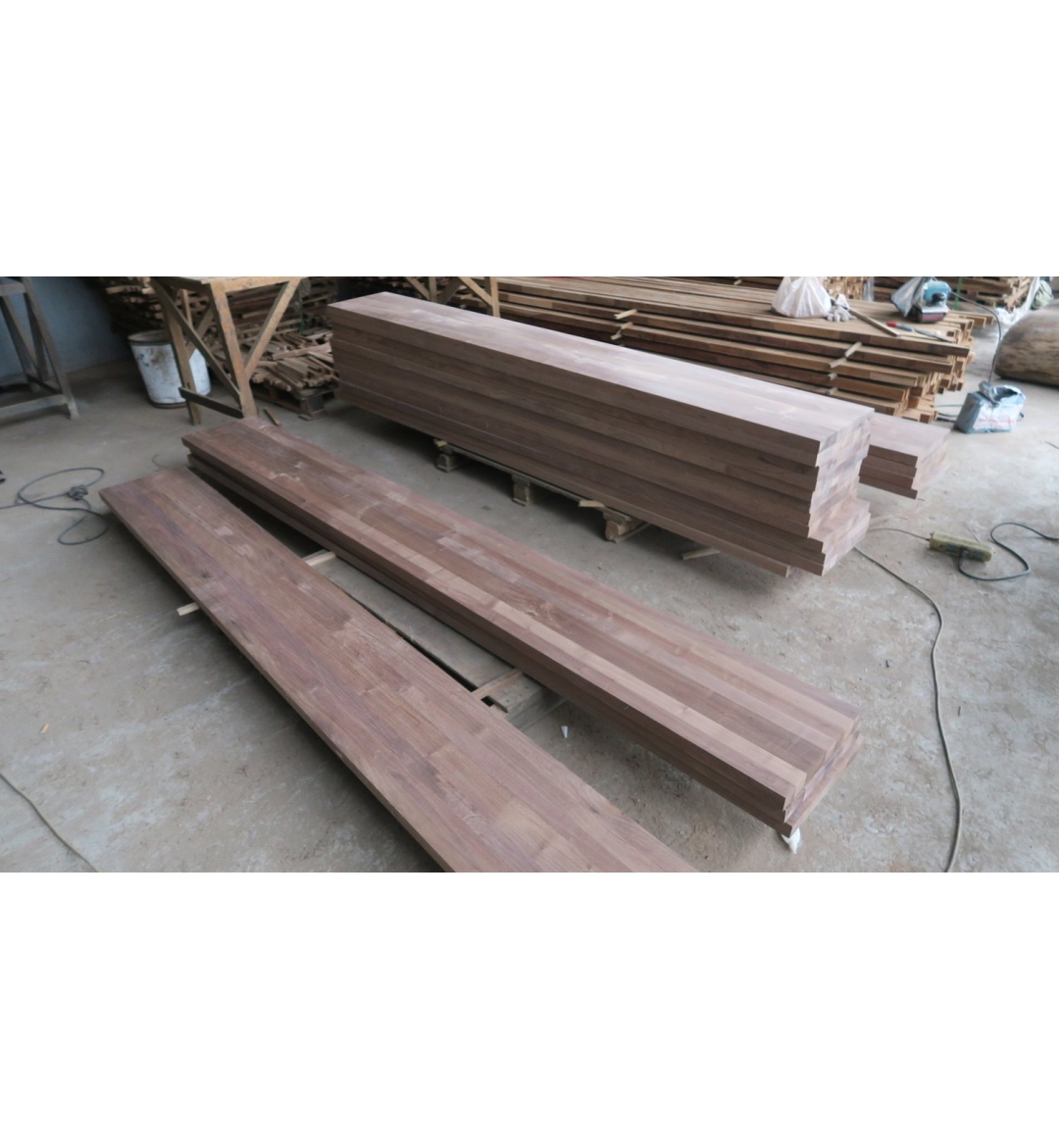 Solid full stave walnut wood stair tread