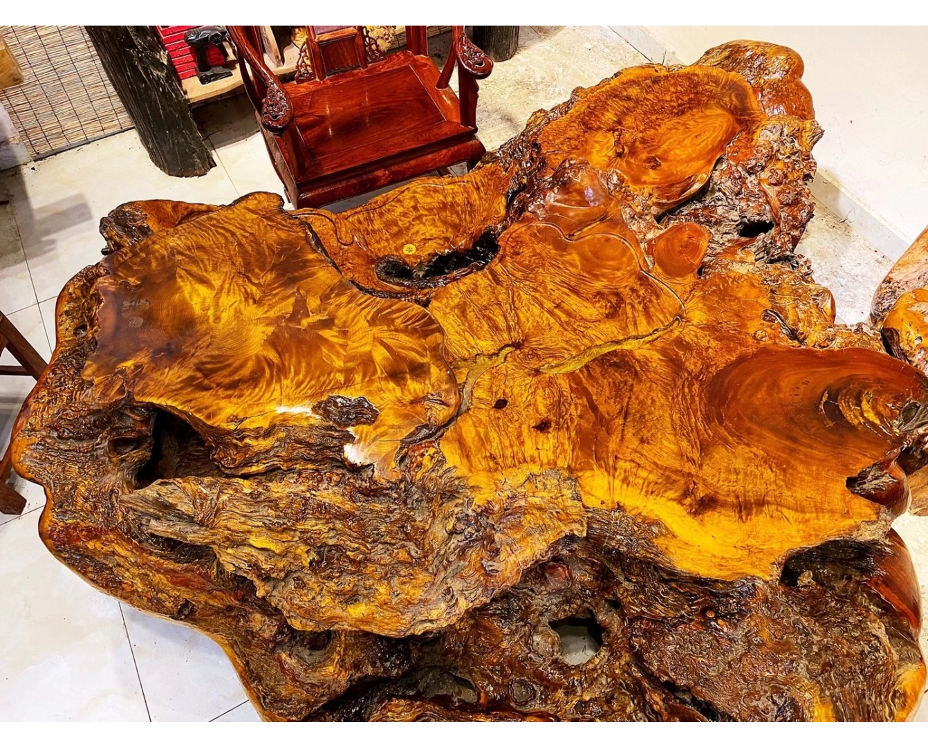 Table Bois Massif Unique Slab Noyer En Résine Epoxy