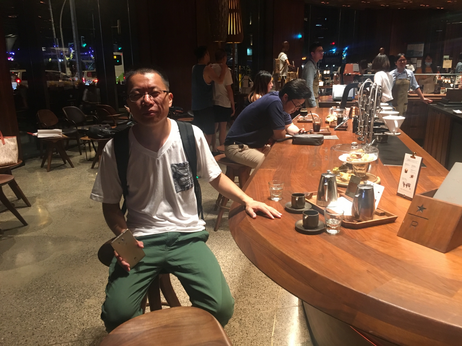 Shanghai Starbucks Coffee & Bar Table