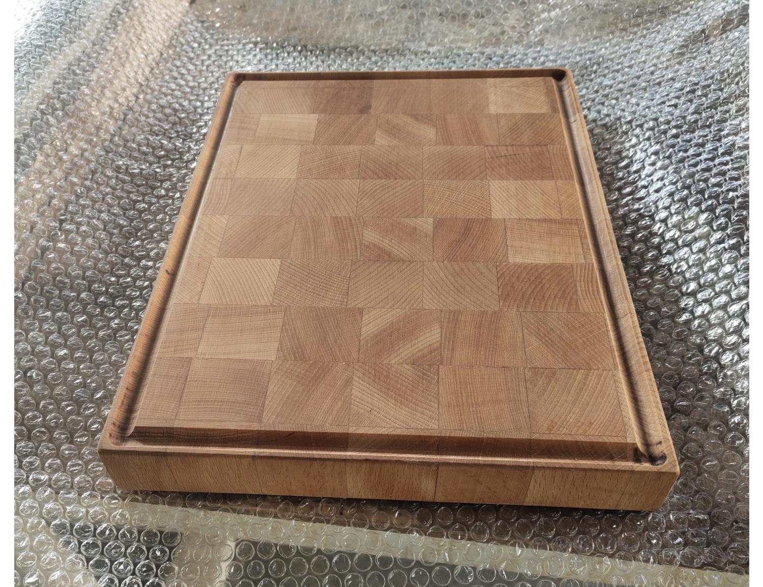 Custom solid beech wood meat vegetable chopping board with juice groove