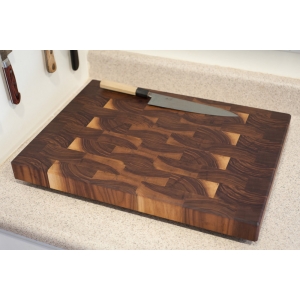 Parquet walnut wood chopping board cuatomized