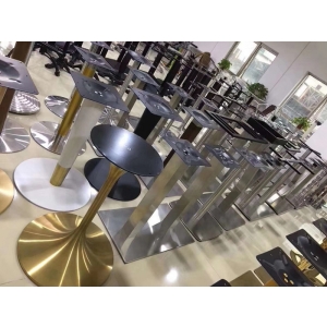 Minimalist Iron Table Base – Modern Classic Metal Legs for Dining & Office