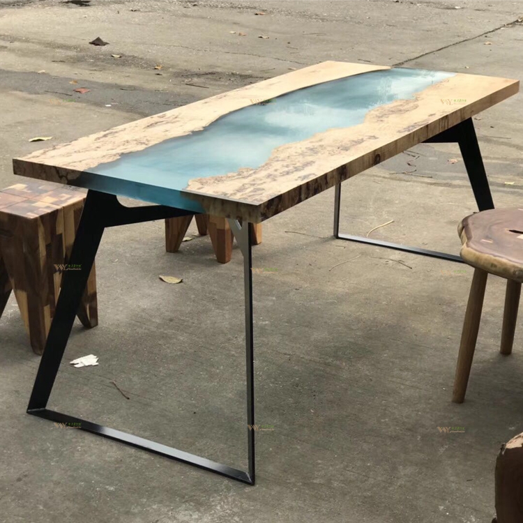 Modern Furniture Epoxy Resin Solid  Wood Table