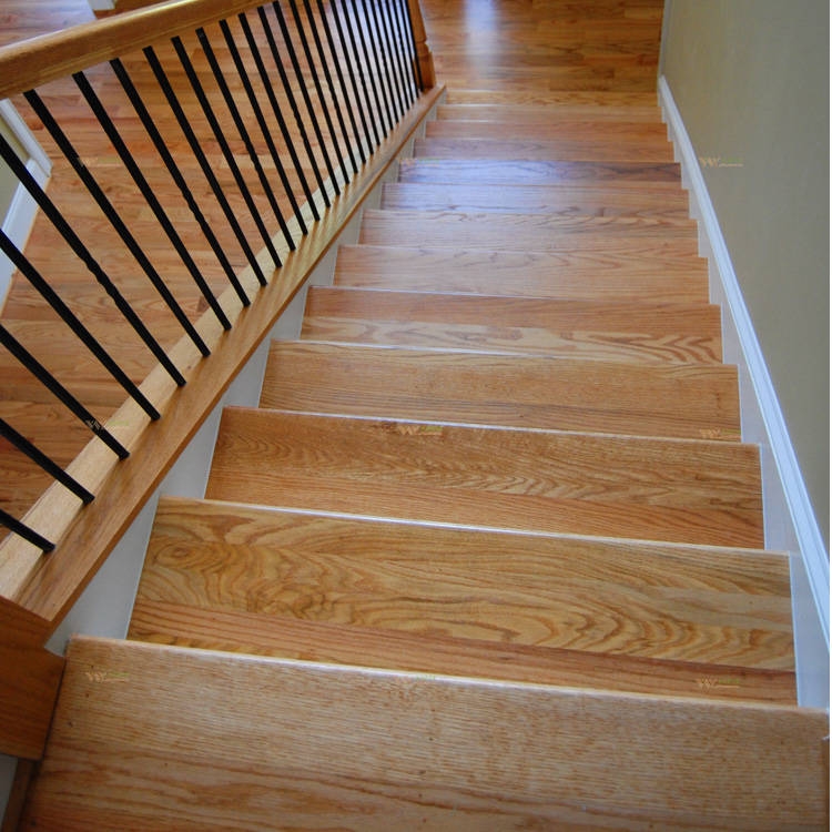 Marche D'Escalier En Chêne Bois Massif 