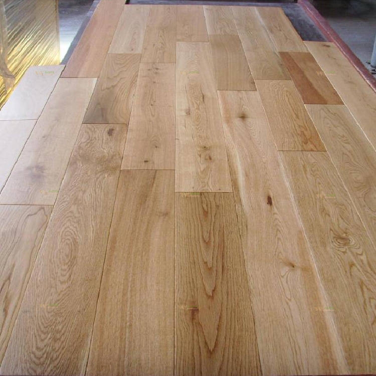 Solid / Engineered Wood Oak Flooring