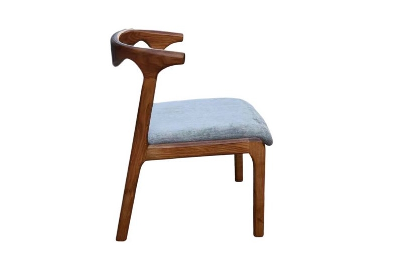Luxury Handcrafted Solid Walnut Wood Dining Chair and High-End Flannel Upholstered Ballet Dining Chair for Restaurant Hotel Home