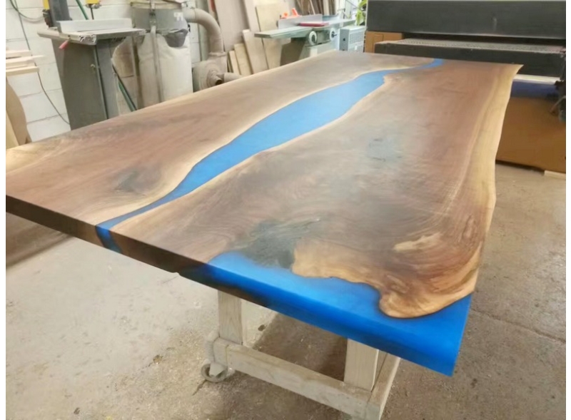 Customizable Modern Epoxy Resin River Walnut Wood Slab Table Live Edge Dining Conference Desk Manufacturer