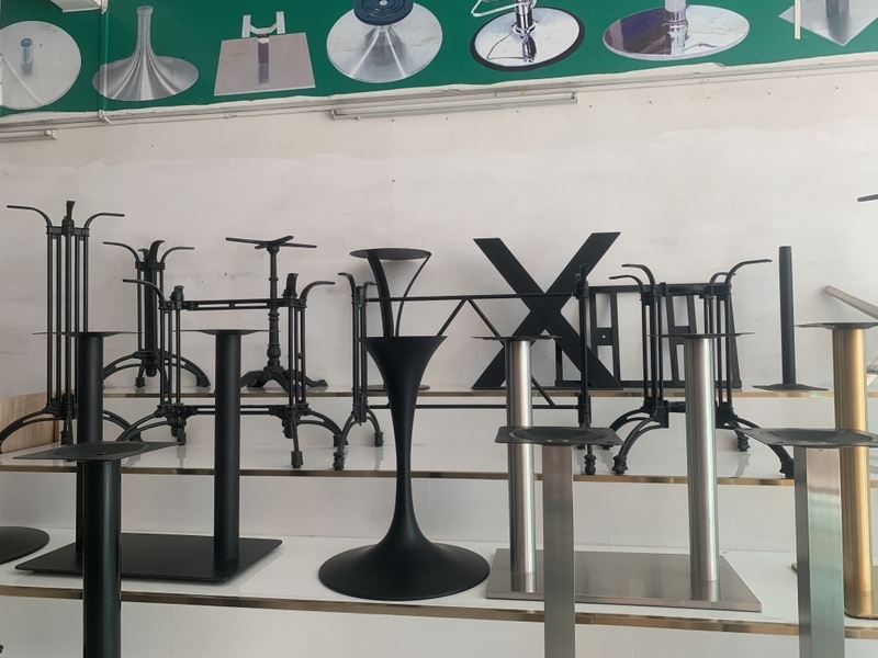 Minimalist Iron Table Base – Modern Classic Metal Legs for Dining & Office
