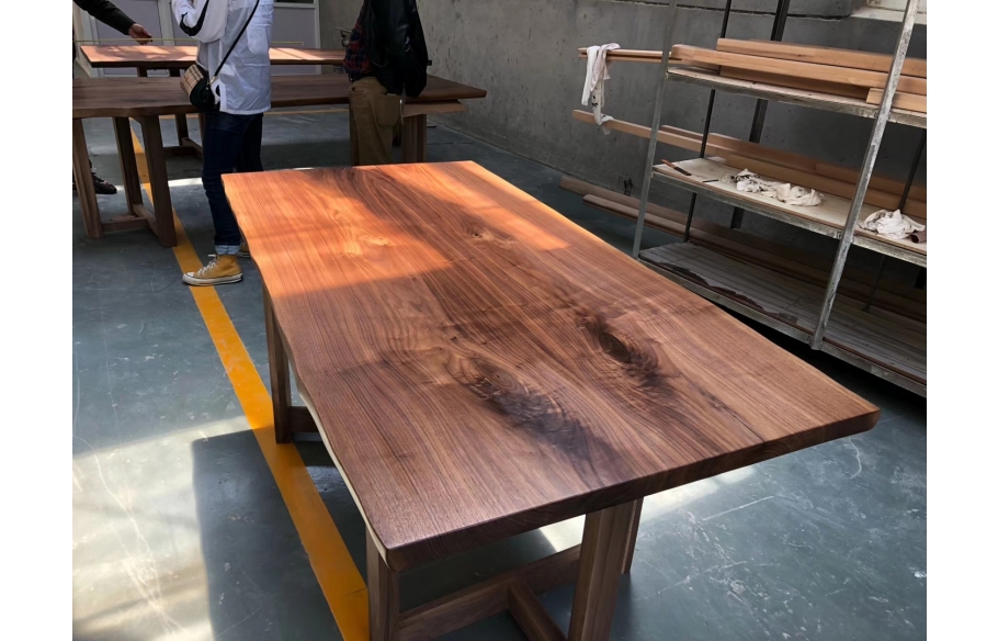 Solid Wood USA Walnut Slab Live Edge Guled Table